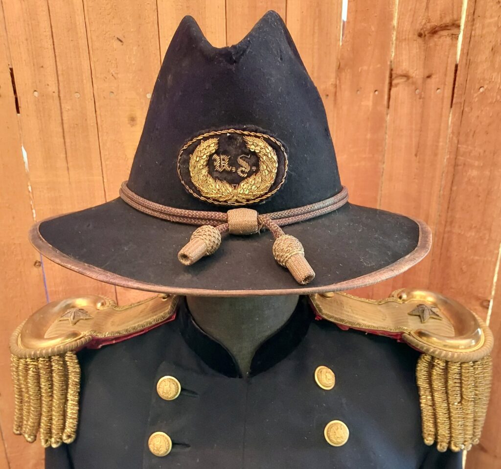 Brigadier General slouch hat with epaulettes
