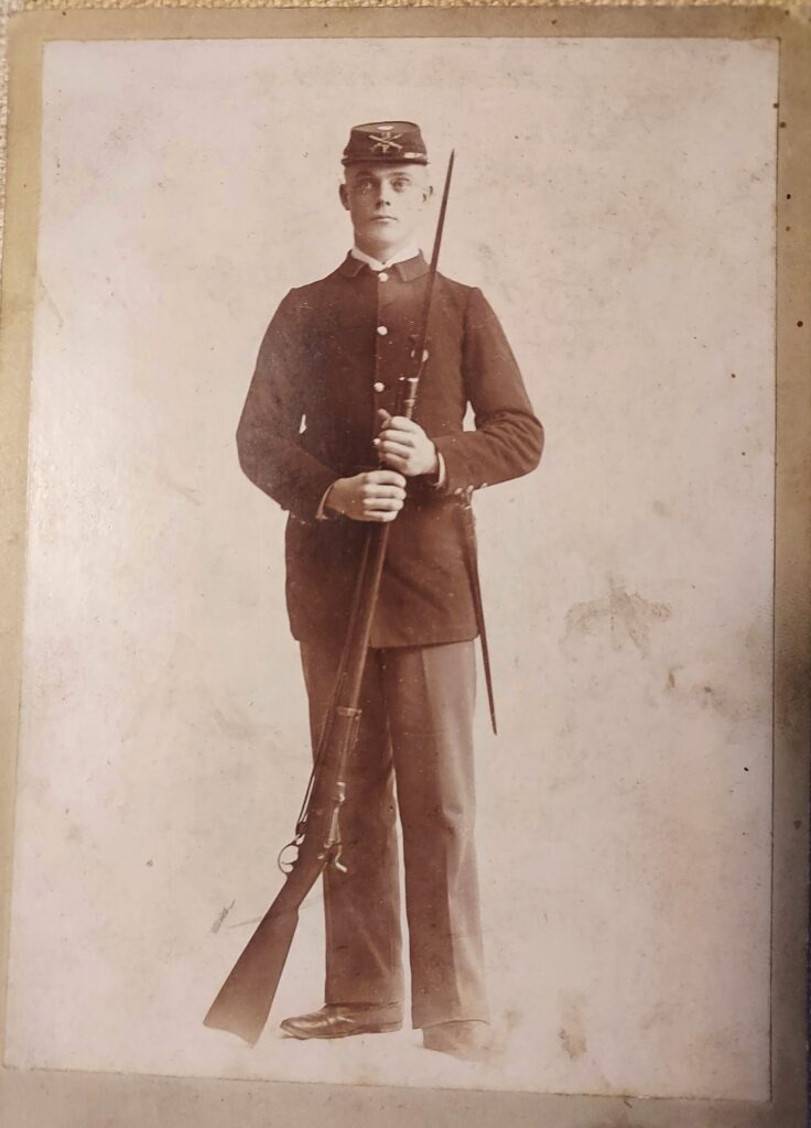 1877 Infantry Soldier with rifle cabinet card