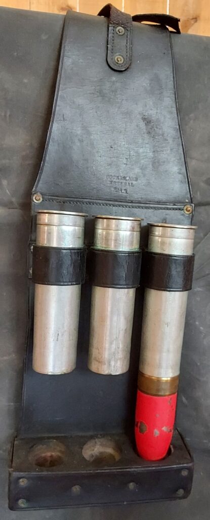 Hotchkiss mountain gun projectile holder